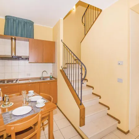 One-bedroom In Barni Di Serrungarina * Bargni