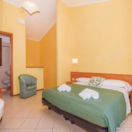 One-bedroom In Barni Di Serrungarina * Bargni